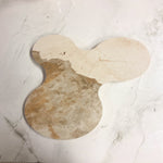 Muotoon leikattu tarjoilukivi Dekton